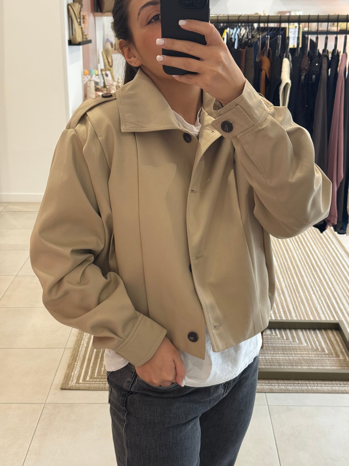 TRENCH COURT LEA