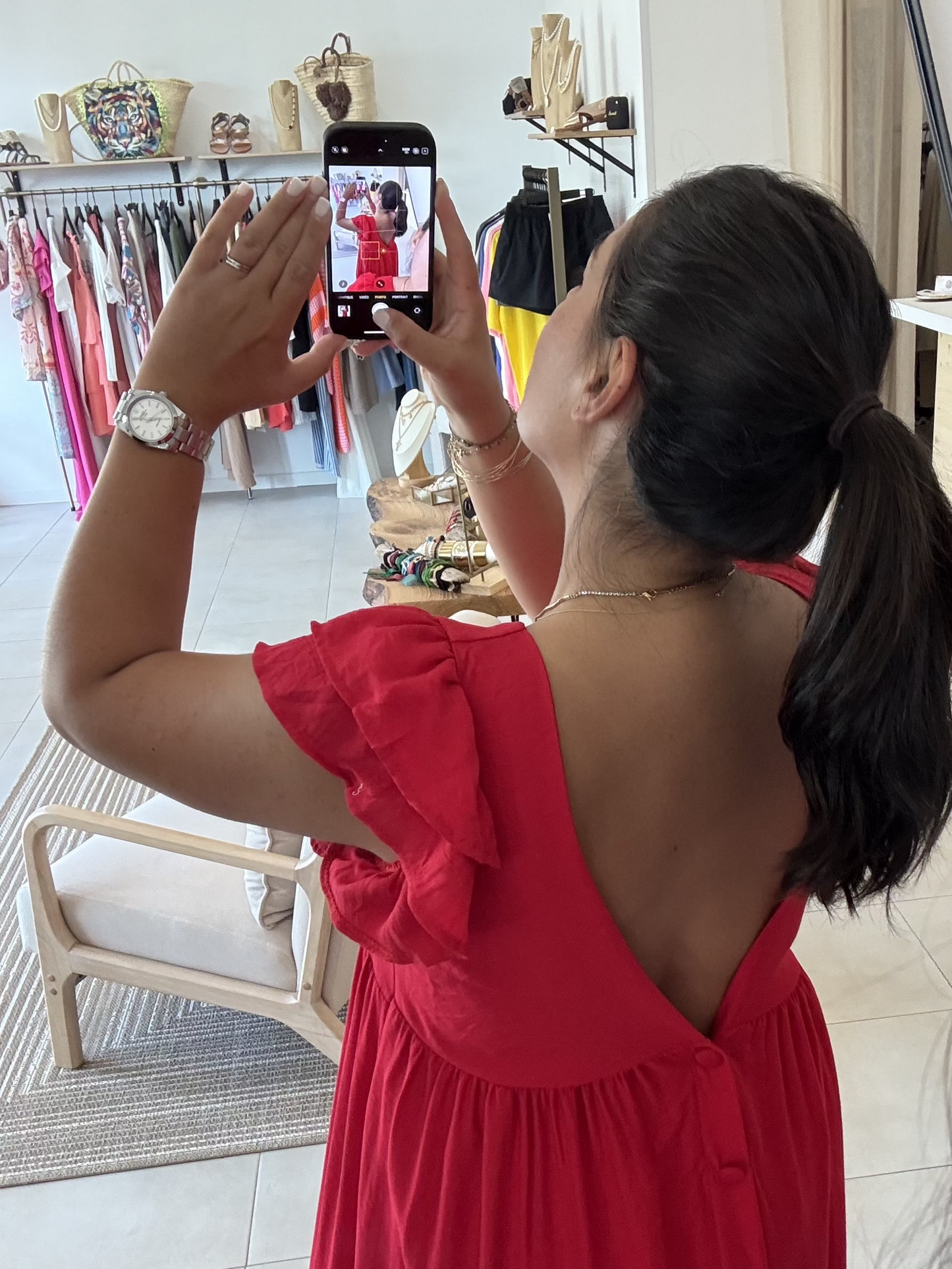 Robe Laora