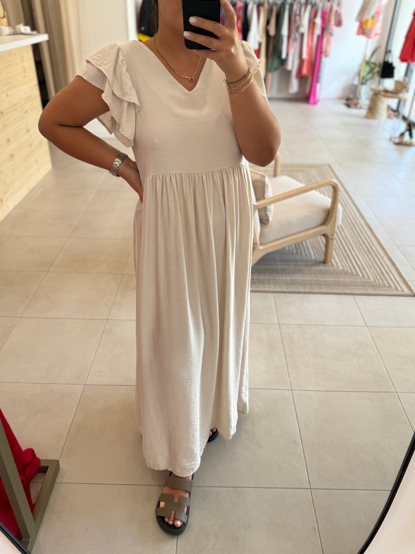 Robe Laora