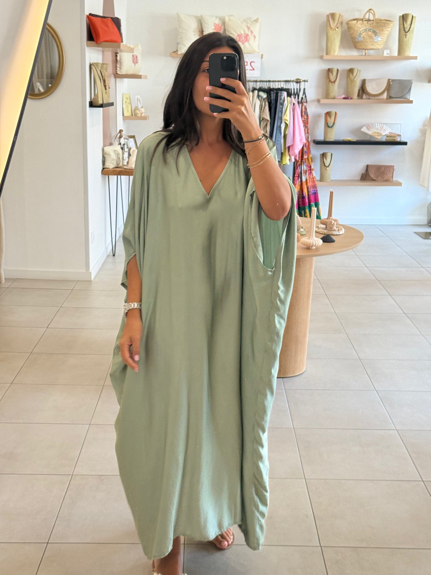 ROBE LIA