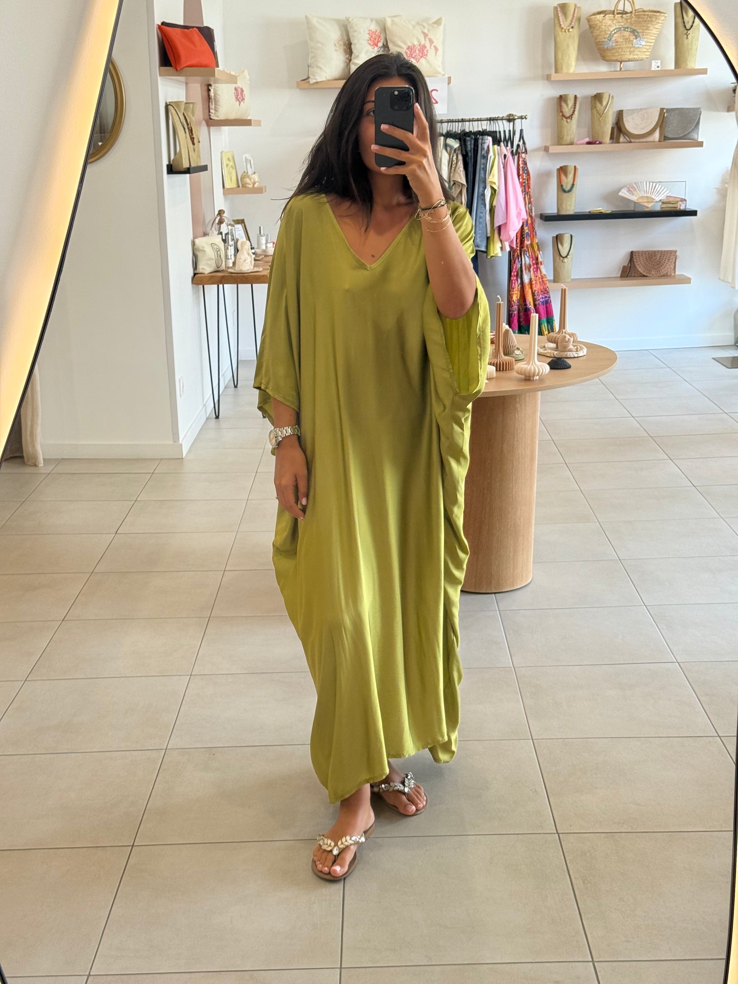 ROBE LIA