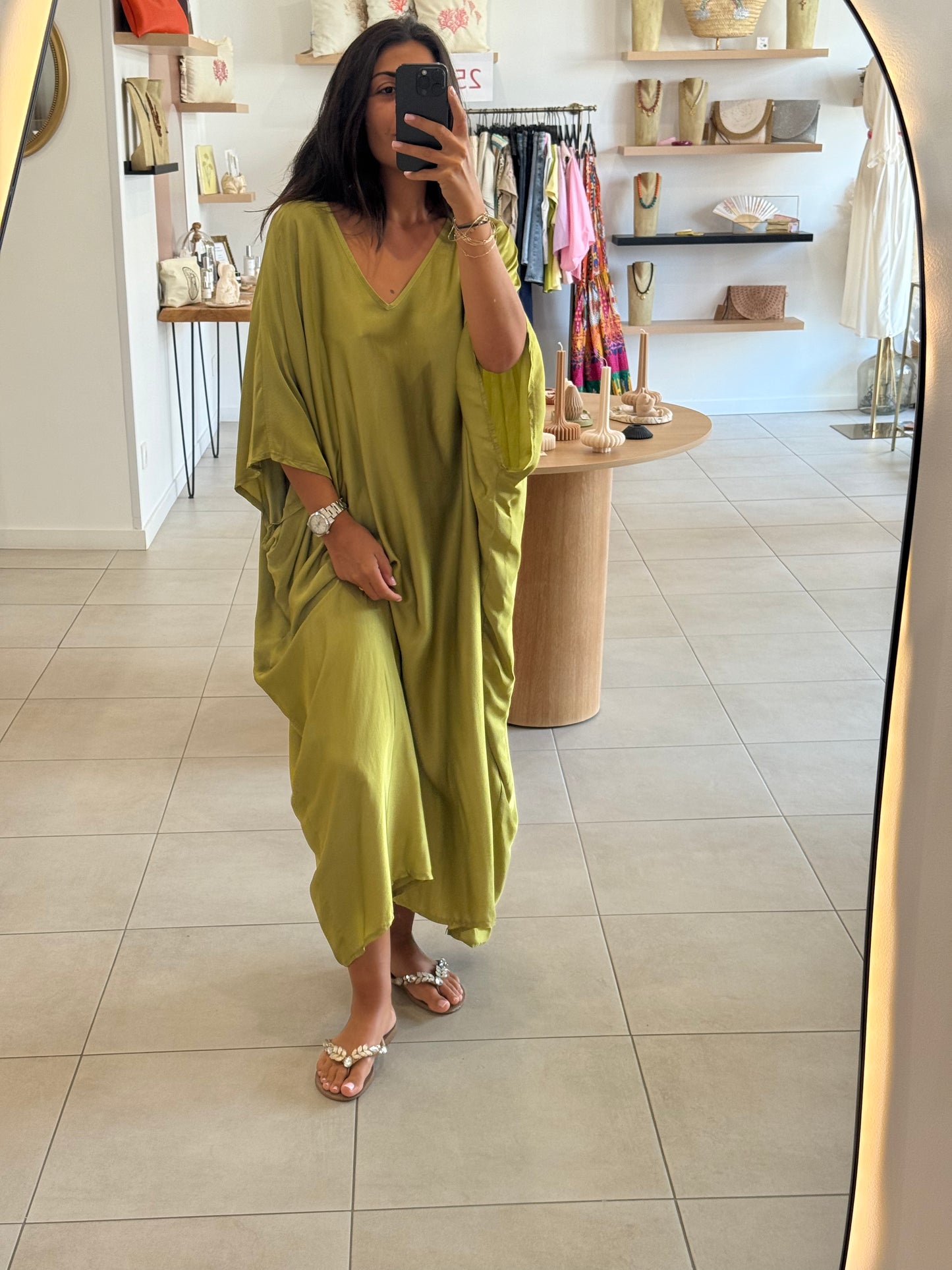 ROBE LIA