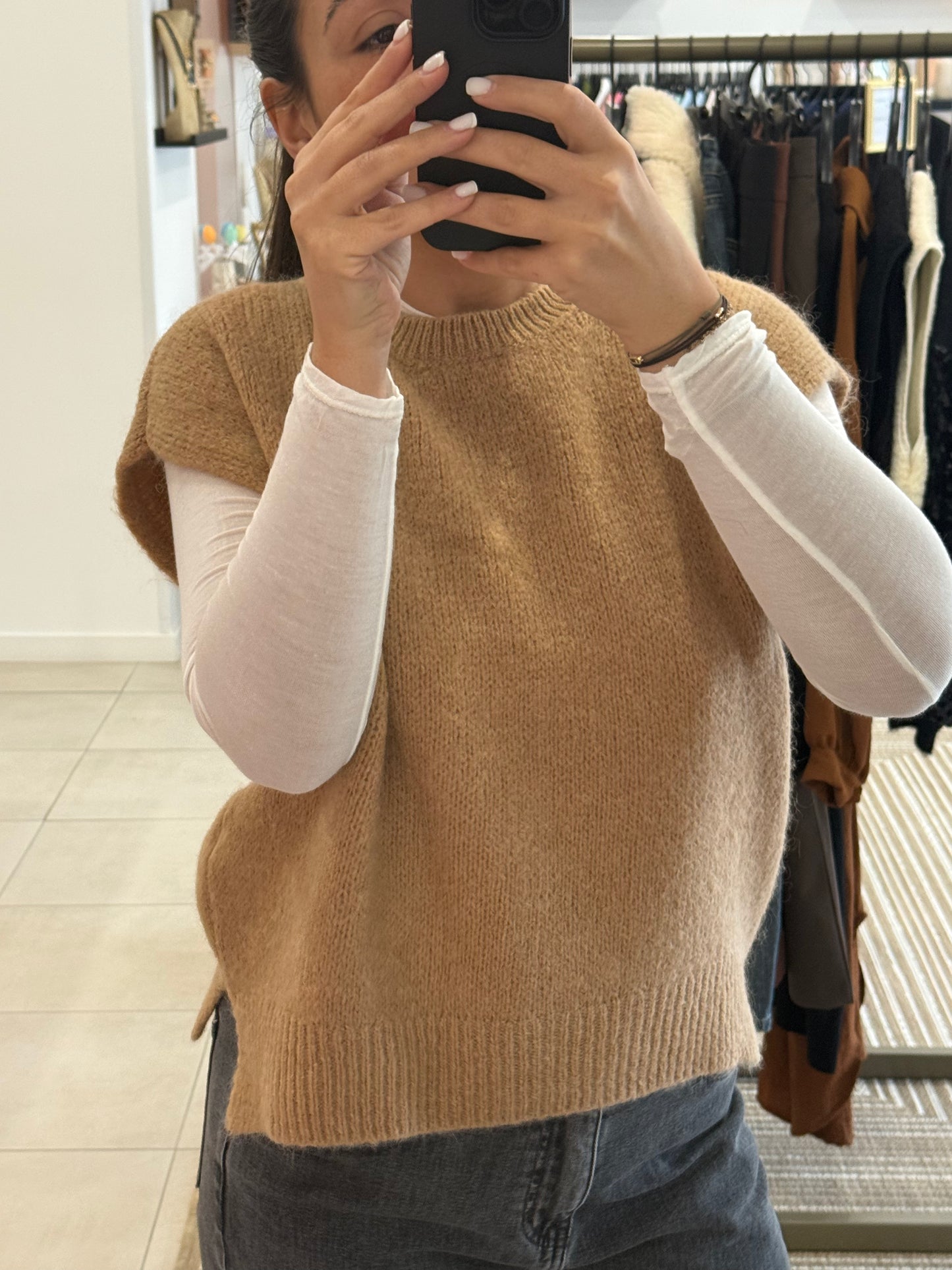 PULL SANS MANCHES GLORIA