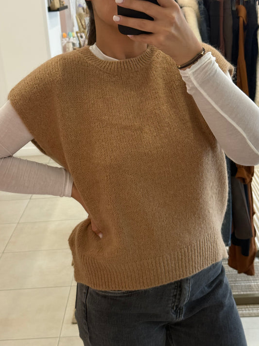 PULL SANS MANCHES GLORIA