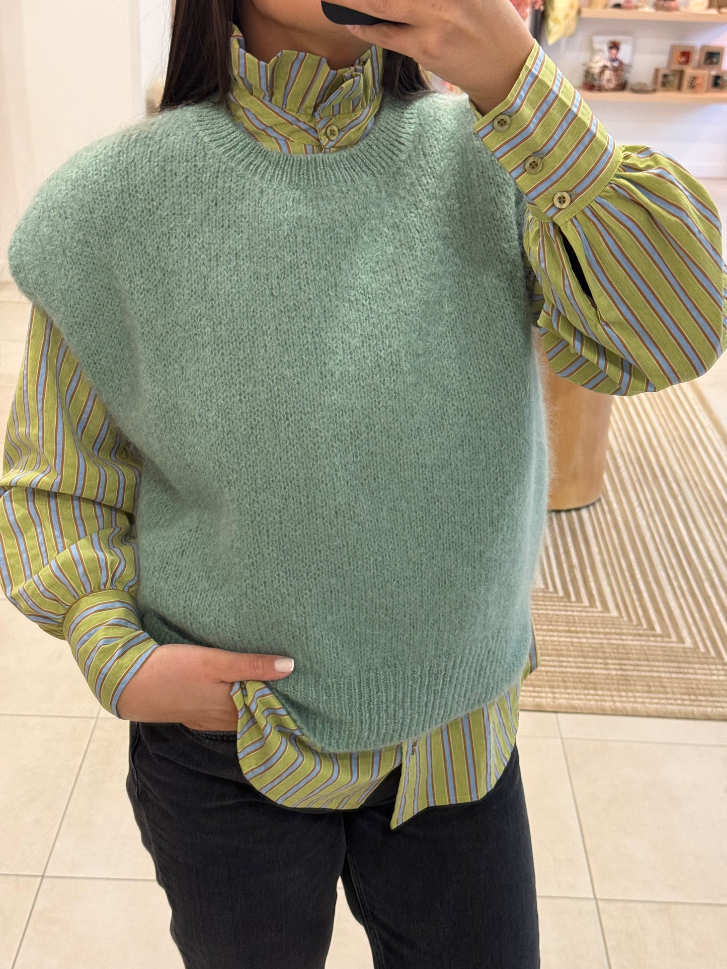 PULL SANS MANCHES GLORIA