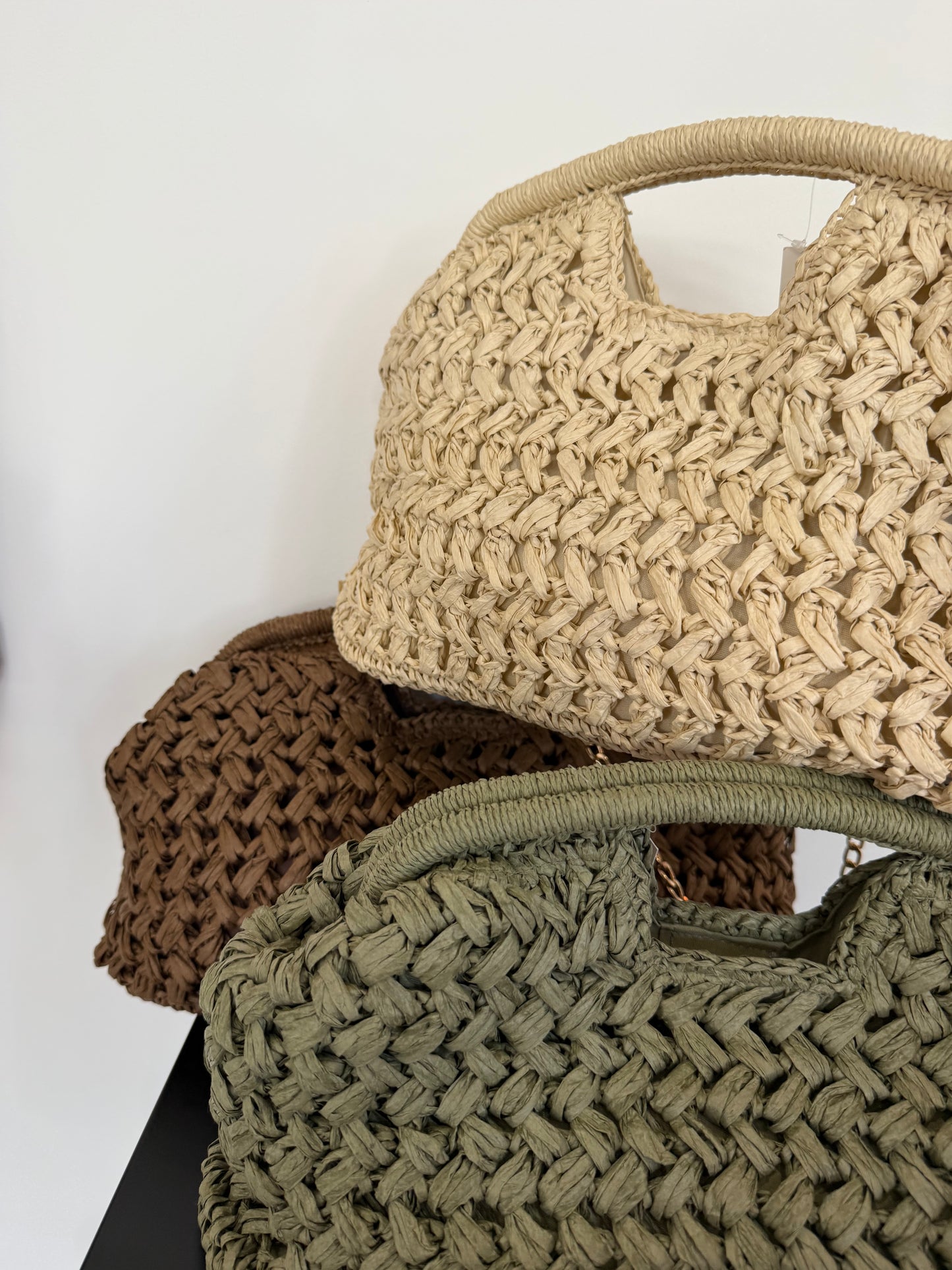 POCHETTES EN RAPHIA