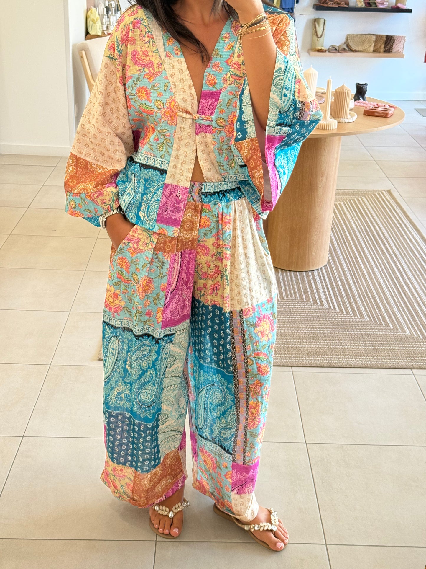 KIMONO