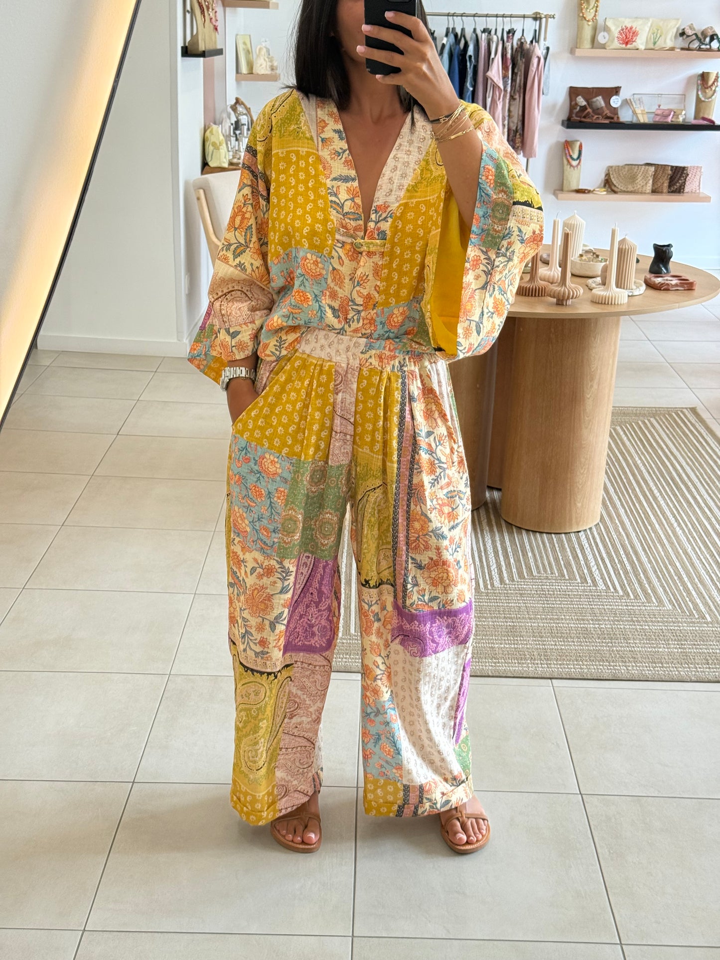 KIMONO