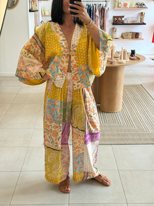KIMONO