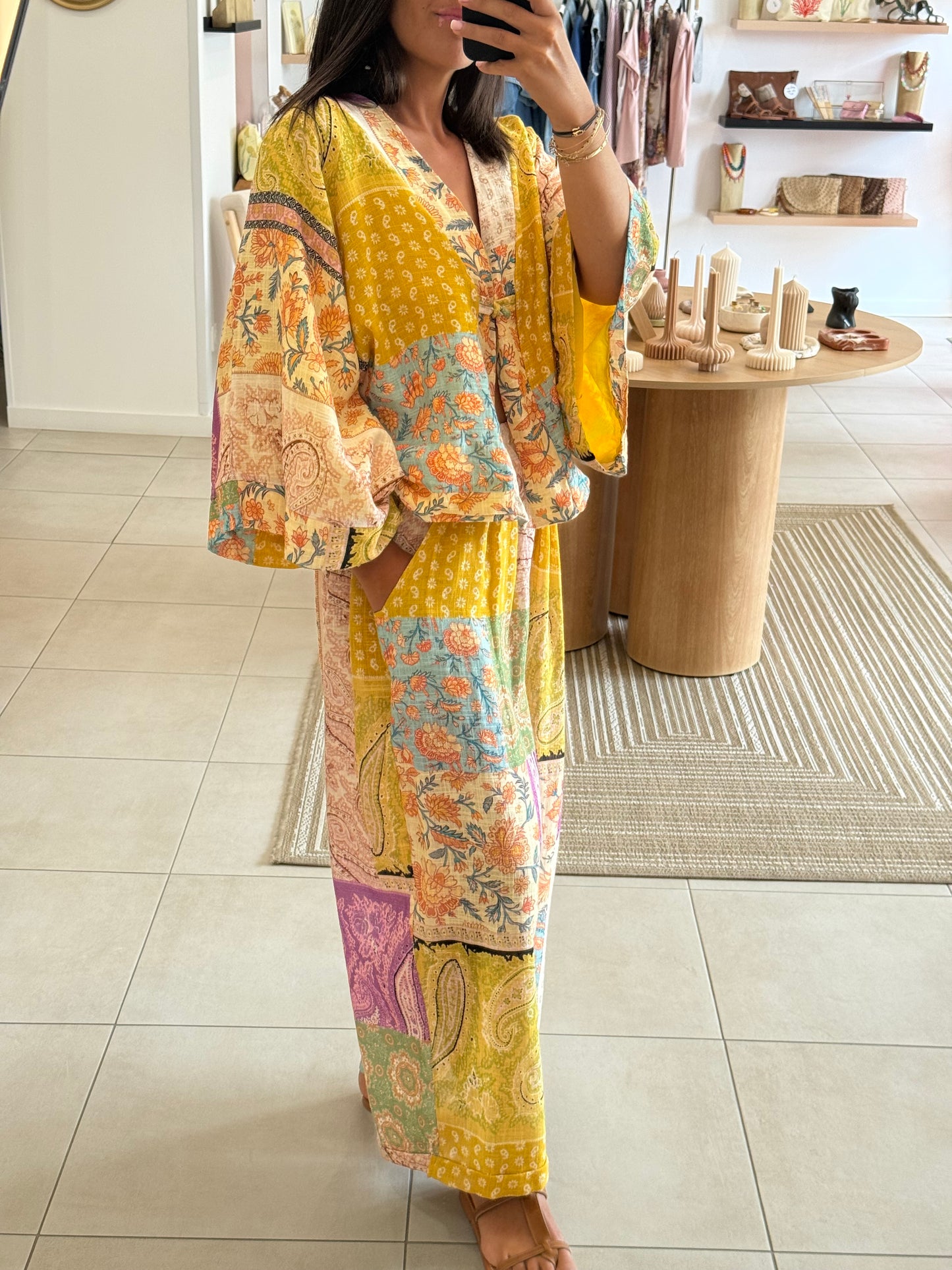 KIMONO